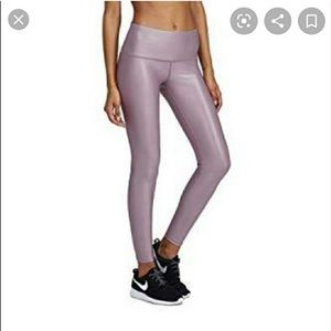 Noli lavender gloss yoga pants SZ S